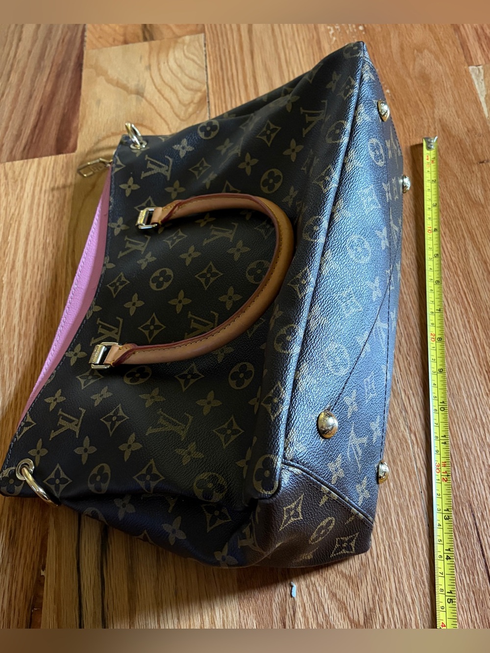 Louis Vuitton Monogram Tote with Pink Trim and Vachetta Handles - Picture 8 of 11
